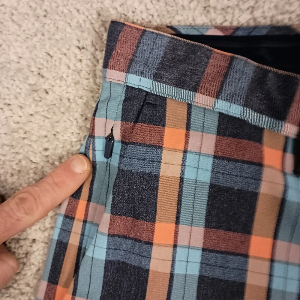 Tommy Bahama Men's Plaid Chino‎ Shorts, Size 40, Cotton, Flat Front, Casual Golf